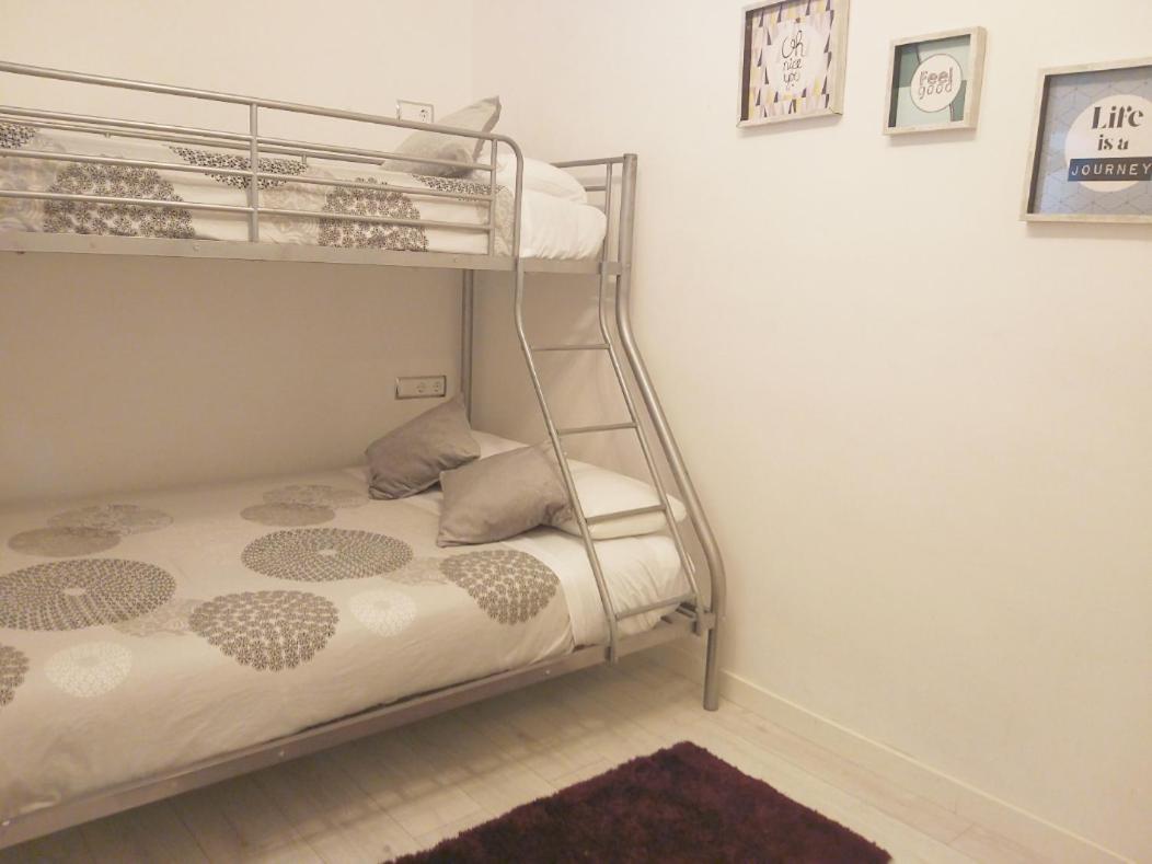 Family Deluxe Apartment Beach Castelldefels Dış mekan fotoğraf